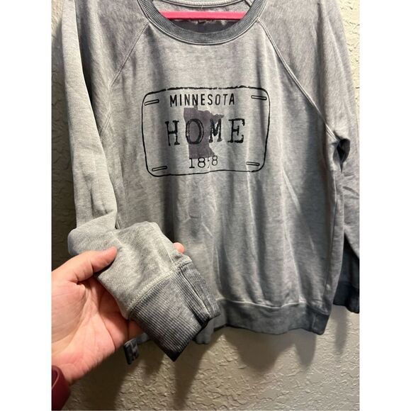 Maurices Grey Minnesota Long Sleeve Top Woman’s Size XXL - Picture 4 of 8